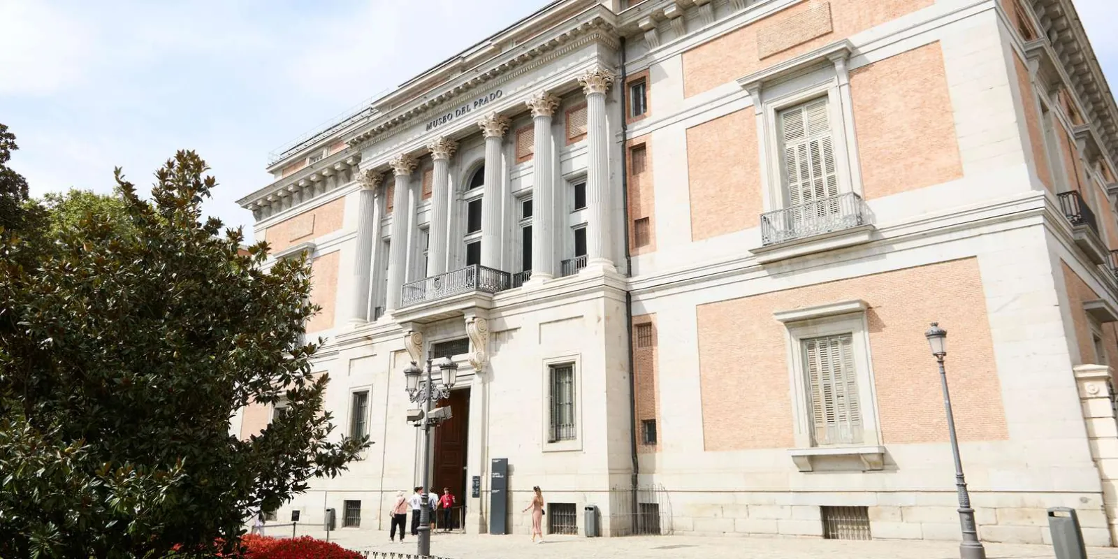 Side elevation of the Prado Museum